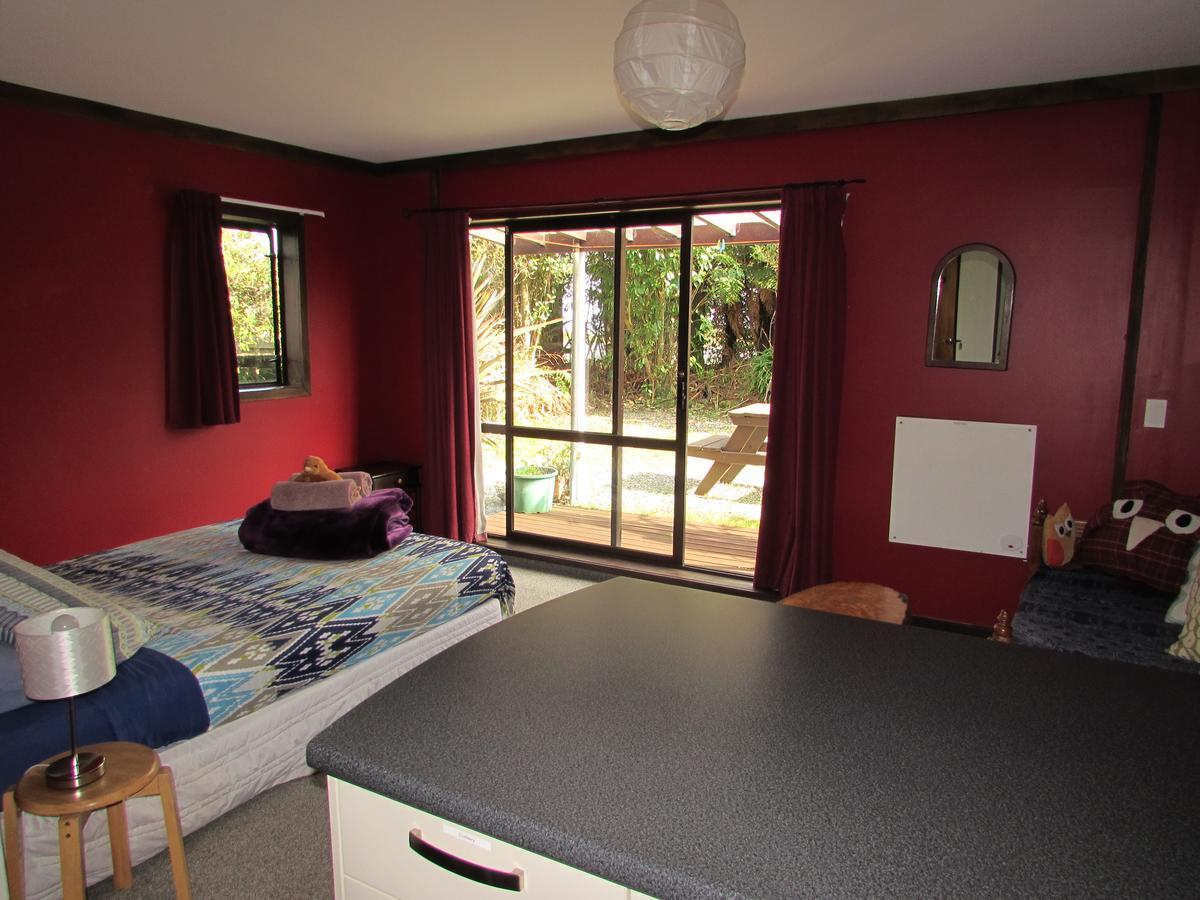 Birdsong Accommodation โฮกิทิกา ภายนอก รูปภาพ